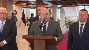 Poslanec Huliak nazval Luciu Plavákovú "sukou" za obhajobu interrupcií