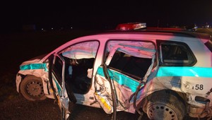 FOTO: Nehoda policajtov z Nitry. Do ich služobného auta vrazilo auto v protismere