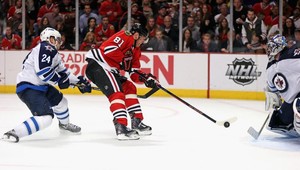 Highlighty NHL: Chicago exceluje, Colorado druhýkrát prehralo