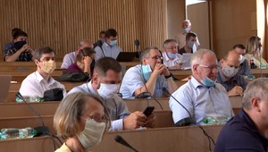 Štrajkujúci študenti STU to už vzdali. Budúcnosť fakulty vidia v čiernych farbách