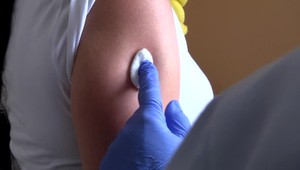 Mamy sa zľakli osýpok. Svoje deti chcú dať zaočkovať vo vyššom veku