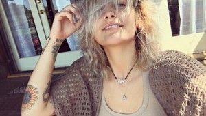 Dcéra Michaela Jacksona má novú známosť. Mohol by byť jej otcom!