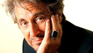 Hviezdni dedkovia sa dohodli? 83-ročný herec čaká dieťa s 29-ročnou priateľkou!