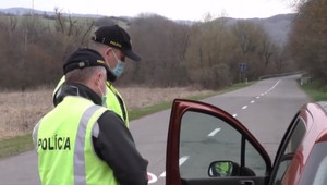 Polícia vykonávala kontroly aj v posledný deň obmedzenia pohybu. A takto to dopadlo