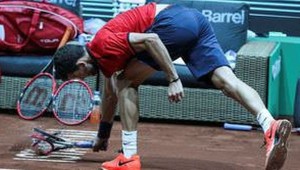 Famózne ukončenie zápasu! Dimitrov rozbil svoje rakety