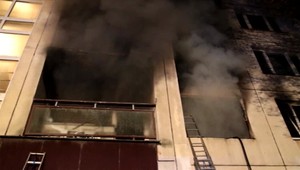 Trojročný trest a nariadenú psychoterapiu dostala žena za spôsobenie požiaru