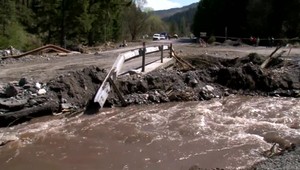 Na Čertovicu priviezli náhradný most, kamióny tadiaľ najbližšie týždne neprejdú