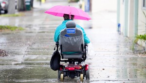 Okradli nebohú. Je to hyenizmus, hovoria susedia