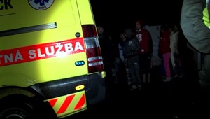 Záchranárov pri práci napadli miestni obyvatelia