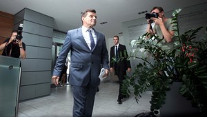 Tlačová konferencia: Vyhlásenie ministra Plavčana k jeho abdikácii