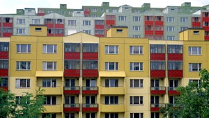 Tragédia u susedov. Mama (†32) s dcérou (†6) vypadli z okna