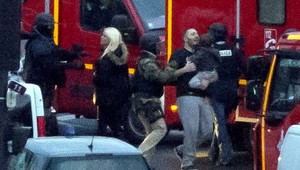 Muž v škatuli, otec so synom v mrazničke. Skrytí hrdinovia...