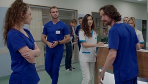 Lékařům z Nemocnice začíná vřít krev v žilách: Myslíte, že tohle doktor Mišák přehnal?