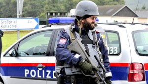 Rukojemnícka dráma v Rakúsku. Blízko streľby sa nachádzal aj Slovák