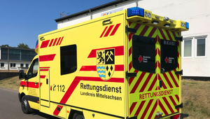 Detská radosť sa zmenila na tragédiu: Sanitka zrazila 6-ročného chlapca na podujatí