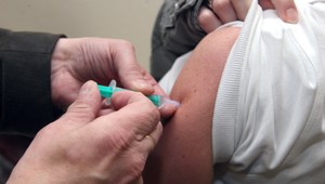 Prieskum Polis pre TV JOJ: Väčšina Slovákov by sa nedala zaočkovať proti Covid-19