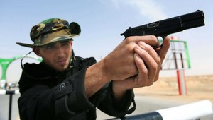 Strieľa a je bez uniformy? Takto spoznáte policajta v civile...