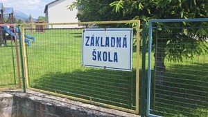 Matka našla 14-ročného syna so slučkou na krku. Chlapca k zúfalému činu dohnala šikana