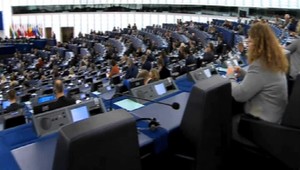 Európsky parlament chce zvýšiť ochranu spotrebiteľov pred podvodmi pri internetových nákupoch