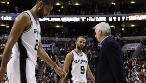 San Antonio bezpečne do play off, Boston zakopol s Clippers