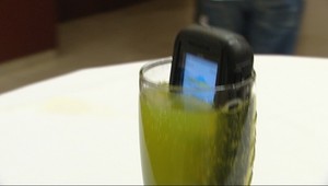 Mobil v pive? Niektorým to padne dobre...