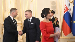 Prezident prijal demisiu Dolinkovej. Vo funkcii ju nahradí Šaško