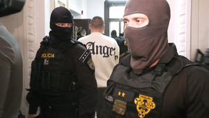 Neonacistický gang v Bratislave: Vodcu volali "pán Führer", bitky v meste si dopredu plánovali