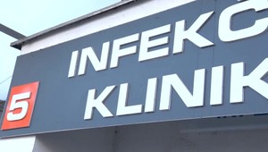 V Nitre je hospitalizovaný pacient s ťažkým priebehom Covid-19. Muž bol pred časom v Afrike