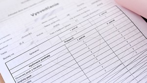 ROZHOVOR: Ako správne zvládnuť rozhovor s deťmi o vysvedčení?