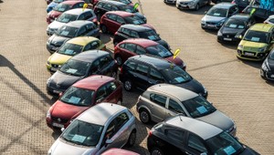 AAA AUTO otvorilo v Lučenci novú predajňu a do mesta prinieslo ďalšie pracovné miesta