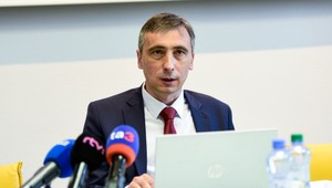 Šéf SPF Ján Marosz upozorňuje na ďalšiu firmu, ktorá sa vraj mala v minulosti obohatiť na úkor štátu