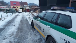 Tragédia v Handlovej: Žena údajne bodla svojho muža priamo do srdca