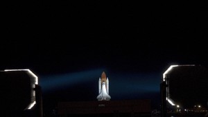 Elton John (64) zobudil astronautov. Týmto...