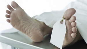 Mladý muž zomrel na dovolenke v Indonézii. Jeho telo vrátili domov ale bez srdca