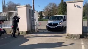 Do Ruska už smerujú dávky Sputnik V na kontrolu, po vakcínu si prišlo auto s rakúskymi značkami