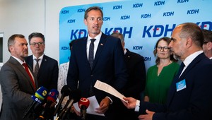 Novela ústavy rozdelila KDH: Strana stojí za svojim postupom, niektorí poslanci sú proti