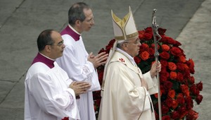Veľký deň katolíckej cirkvi. Ján Pavol II. a Ján XXIII. vyhlásení za svätých