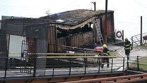 Nové informácie v prípade požiaru podniku na Dunaji: Pink whale mal niekto úmyselne podpáliť