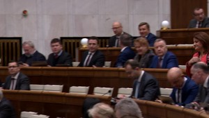 Poslanci nevyužili poslednú možnosť na zmrazenie platov