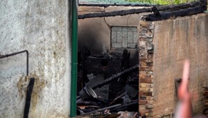 Rodina prišla o strechu nad hlavou. Pred požiarom utekali s iba mesačným bábätkom