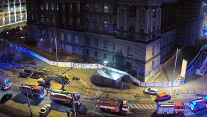 Národné múzeum v Prahe horelo, s požiarom bojovali desiatky hasičov