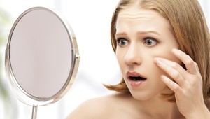 Ako zastavíte tvorbu vrások na tvári? Jedzte menej cukru, pite viac vody a...