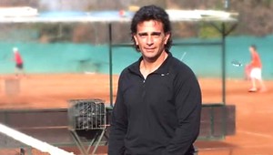 Otec ma trýznil a s mamou mi ukradli milióny