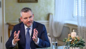 Prezident prijal premiéra v paláci. Konzultovali riešenia situácie v koalícii