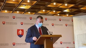 Minister práce sa so zamestnávateľmi dohodol na zvýšení minimálnej mzdy na 623 eur