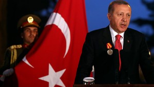 Moslimovia boli v Amerike prví, bráni sa turecký prezident