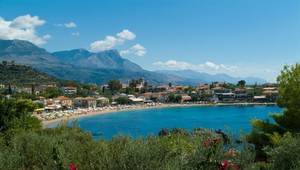 Grécky ostrov hľadá nových obyvateľov. Ak sa nasťahujete, čaká vás 500 eur mesačne