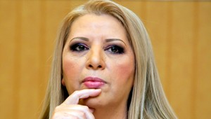 Vojna medzi Versacem a Mojsejovou! Vraj mu nevrátila milióny