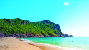 Koronavírus a dovolenky: Na čo si dať pozor pri kúpe zájazdu, a akým spôsobom sa poistiť?