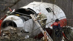 Tragédia špeciálu? Zle osvetlené letisko, neskúsení piloti